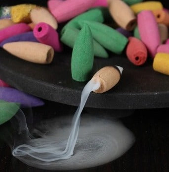 INCIENSO CONO PARA CASCADA DE HUMO - NARANJA --//--M:$1.000 --D:$1.500