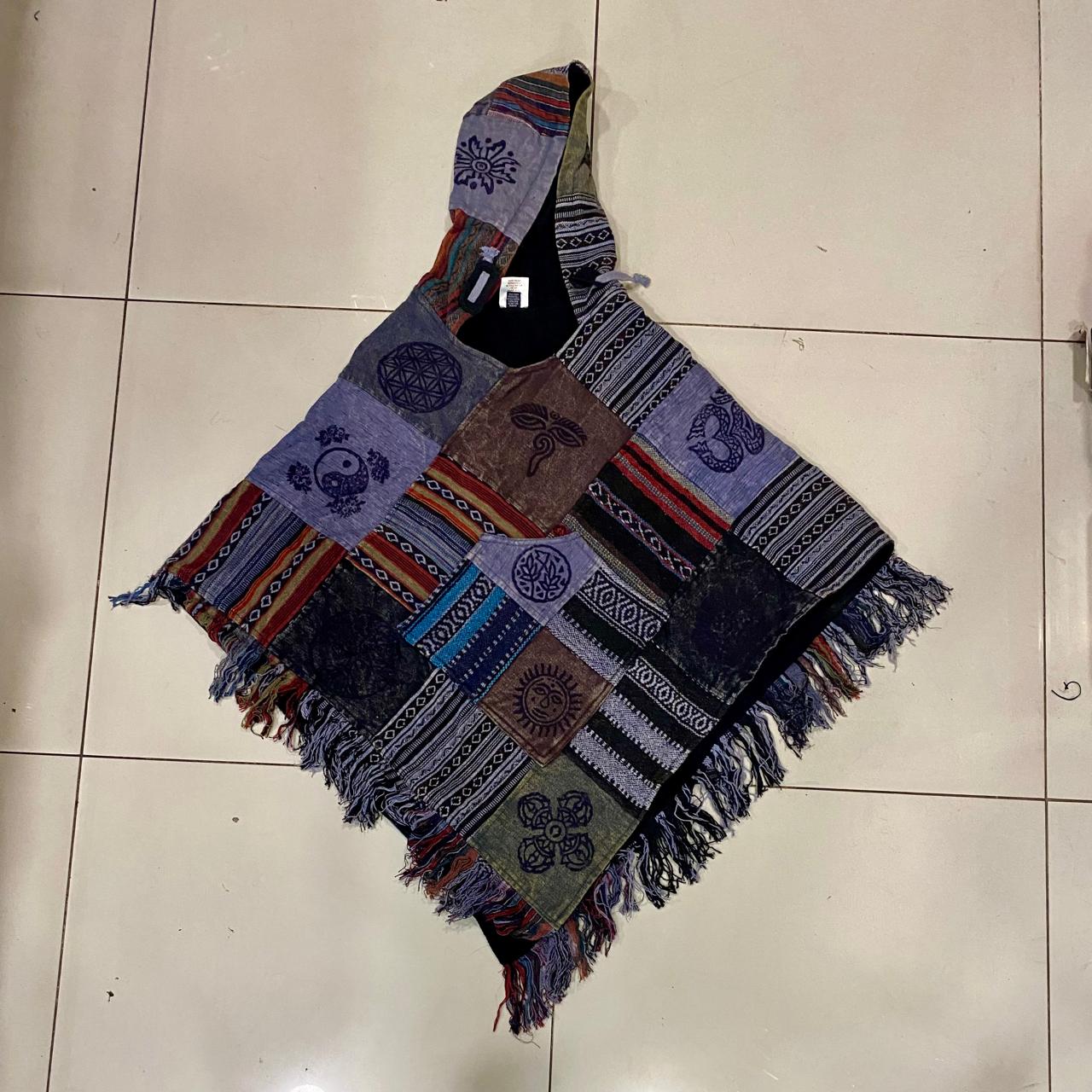 PONCHO con POLAR y GORRO--//--OFERTA : $34900