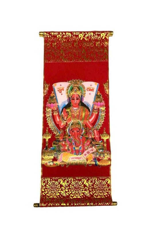 PENDÓN COLGANTE EN GAMUZA DE LAXMI Y GANESH / M:$7.900 - D:$9.900