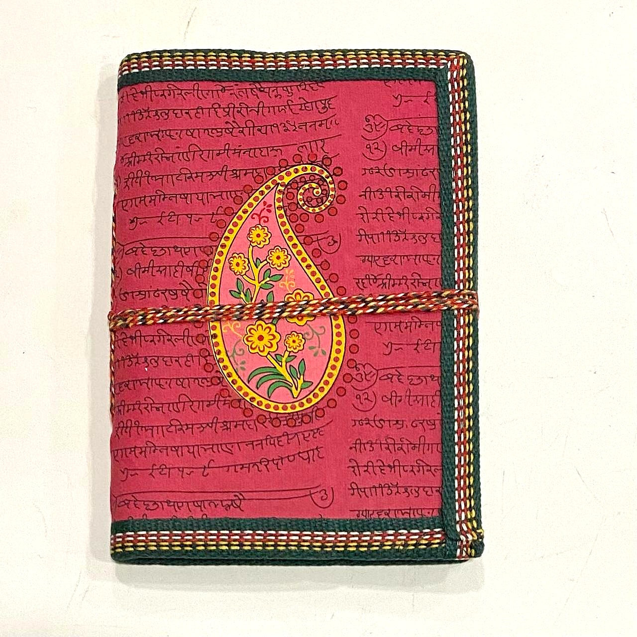 LIBRETA ARTESANAL – DISEÑO BURDEO ÉTNICO - 17 X 12CM / M: $3.900 - D: $4.900
