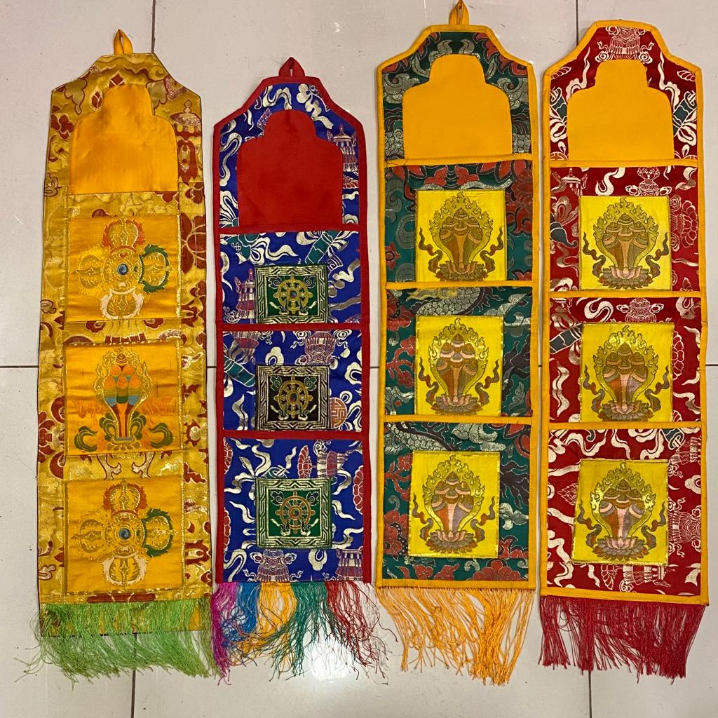 PORTA ÚTILES TIBETANO / M:$9.900 - D:$12.900