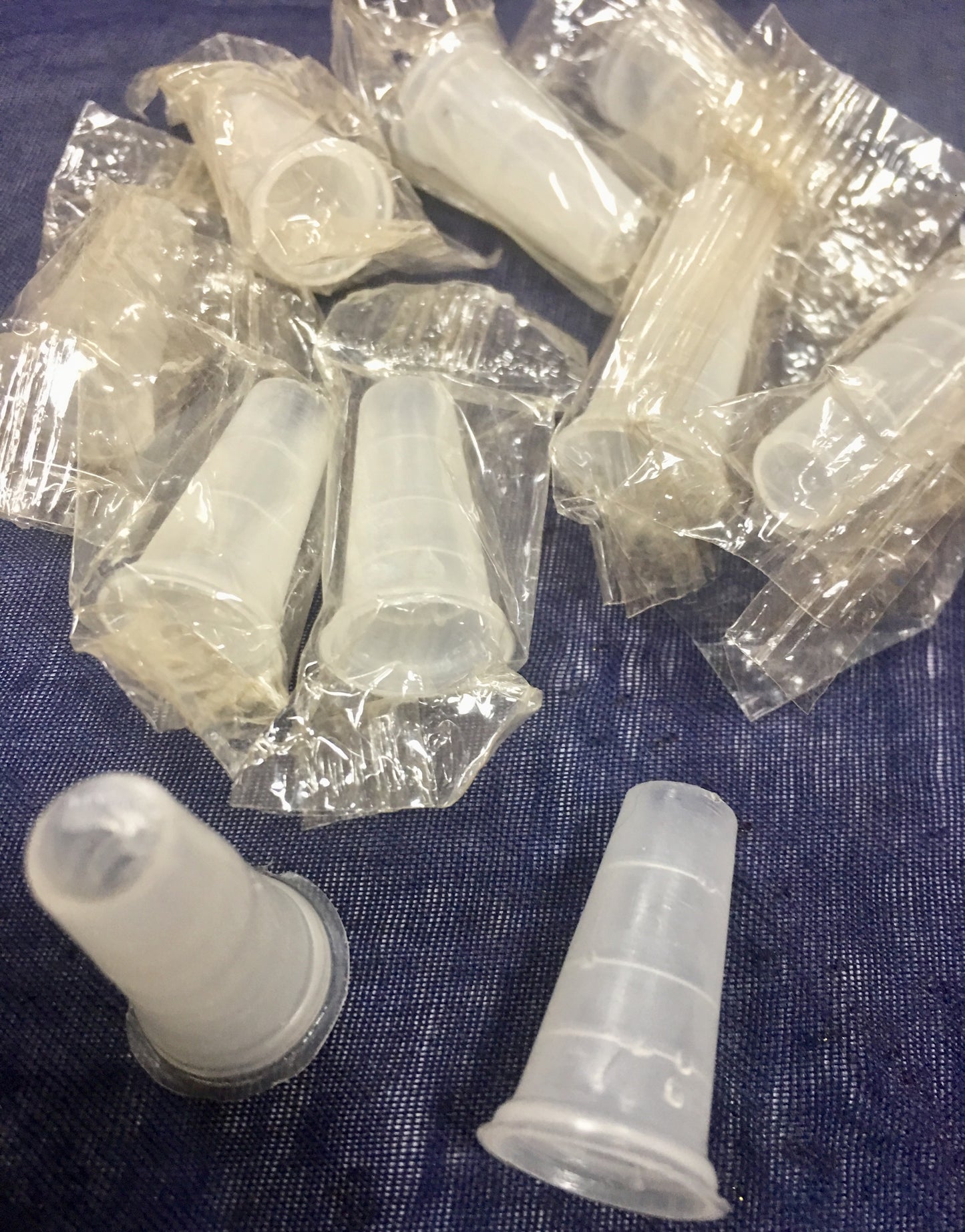 BOQUILLAS PARA PIPA DE AGUA / M: $100 D: $300