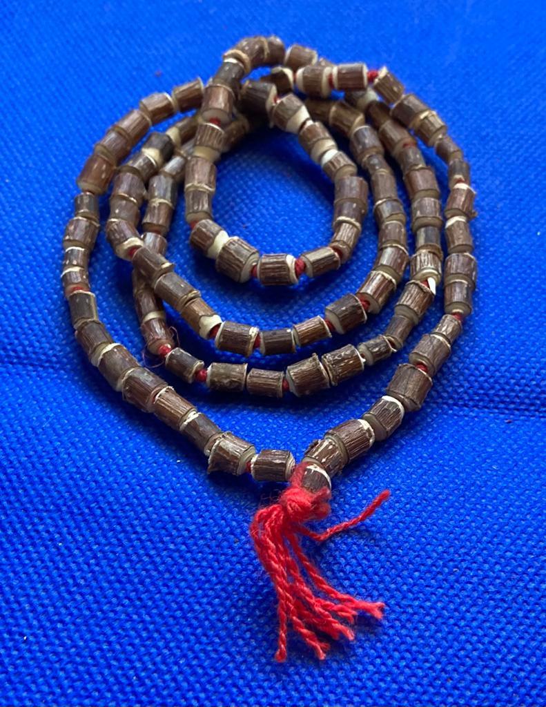JAPA MALA TULSI / M: $1.000 - D: $2.000