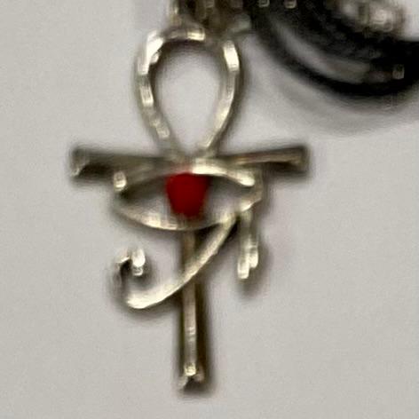 OJO DE HORUS EN CRUZ ANKH - COLGANTE / M: $2.000 - D: $3.000