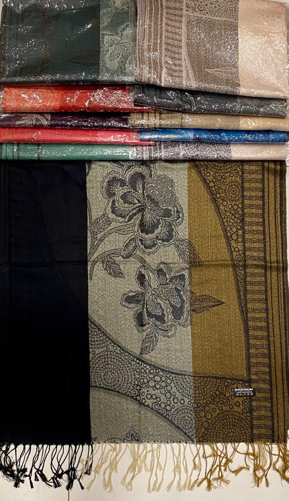 BUFANDA PASHMINA ( MOD.: BP1) / M: $2.900 cada uno - D: $3.900