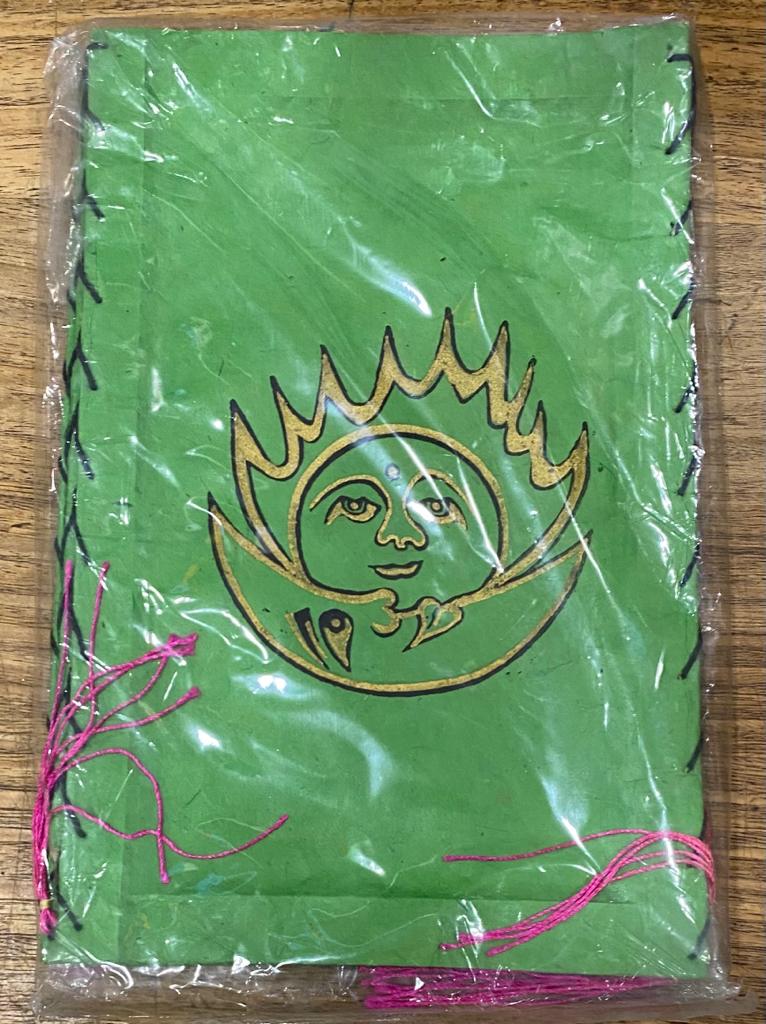PANTALLA PAPEL LOKTA / M:$3.900 - D:$4.900