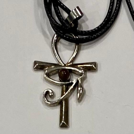 OJO DE HORUS EN CRUZ ANKH - COLGANTE / M: $2.000 - D: $3.000