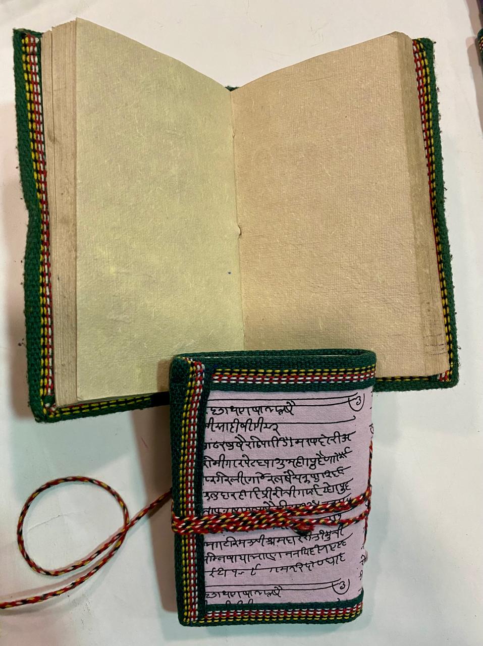 LIBRETA ARTESANAL – DISEÑO  ÉTNICO - 15 X 10CM / M: $2.900 - D: $3.900
