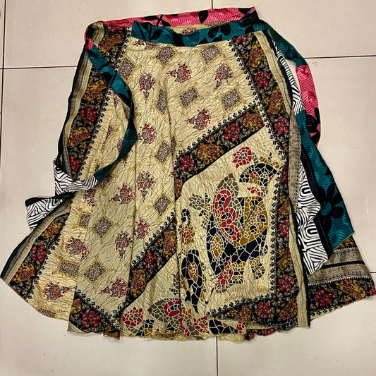 FALDA ENVOLVENTE Y REVERSIBLE LARGA  - HECHO EN INDIA / M:$4.900 - D:$6.900