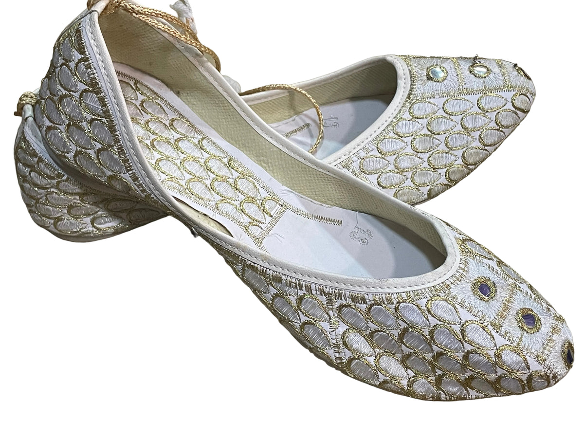 ZAPATOS INDIOS - BLANCO 25CM / OFERTA $7.000