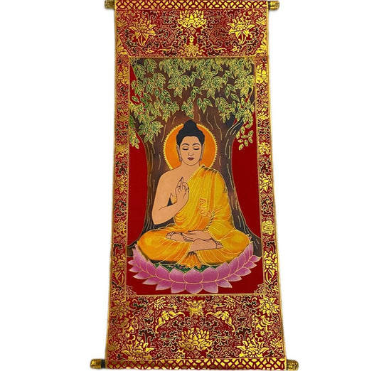 PENDÓN COLGANTE EN GAMUZA DE BUDA MEDITANDO / M:$9.900 - D:$12.900