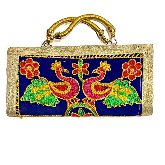 CARTERA BORDADA – ARTE Y SIMBOLISMO HECHO EN INDIA - AZUL / M: $2.900 - D: $3.900