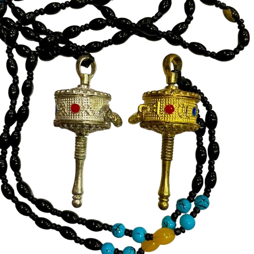 COLLAR ÓNIX TIBETANO CON RUEDA DE ORACIÓN / M:$4.900 c/u - D:$5.900 c/u